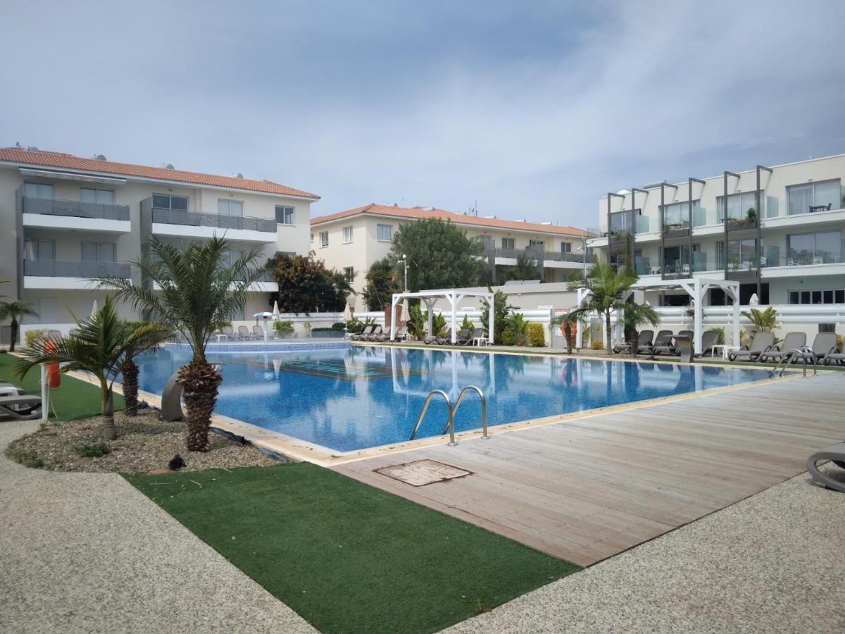 Apartamento Sweet Retreat Paralimni Exterior foto