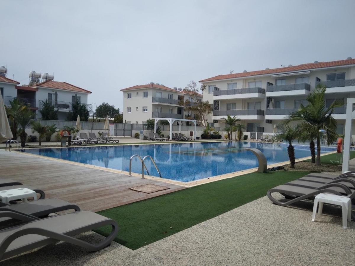 Apartamento Sweet Retreat Paralimni Exterior foto
