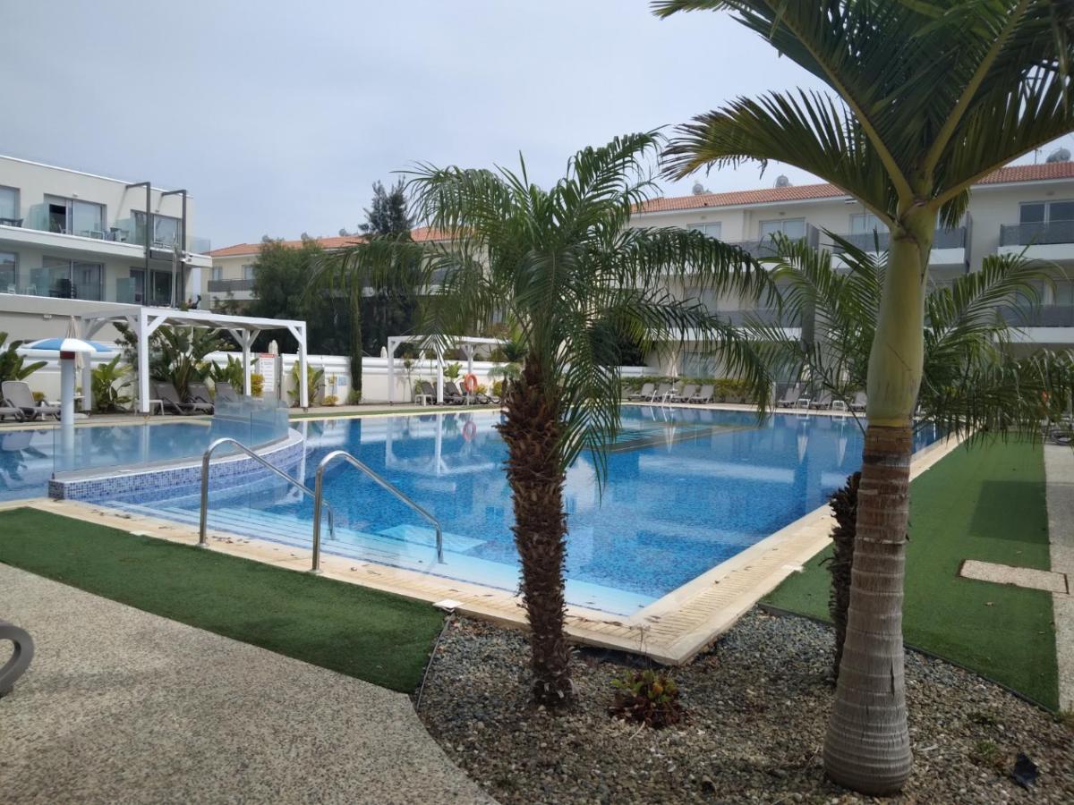 Apartamento Sweet Retreat Paralimni Exterior foto